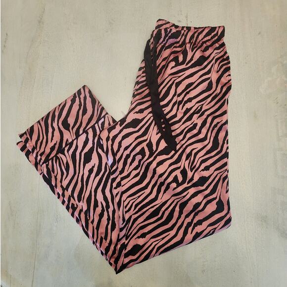 Victoria's Secret Other - Victoria's Secret Women's Pajamas Pants SZ Medium Zebra Stripes Sateen